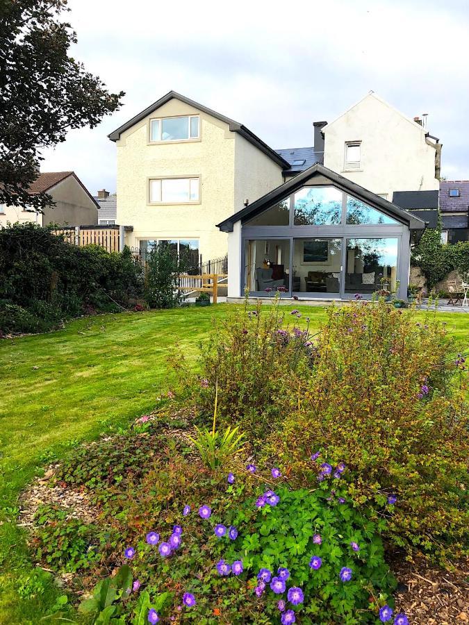 Dingle Garden Townhouse Bed & Breakfast Eksteriør bilde The garden of the house